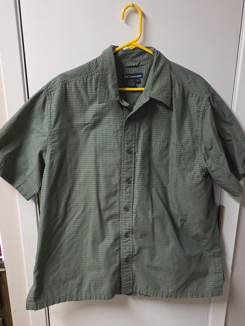 LOT OF 5!!! 5.11 Tactical Men’s Short-Sleeve Button-Up Shirts